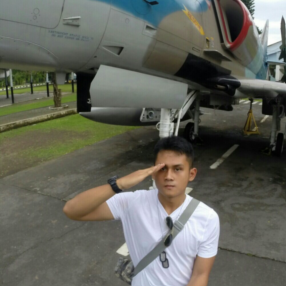 Traveler, aviator, and amateur photographer