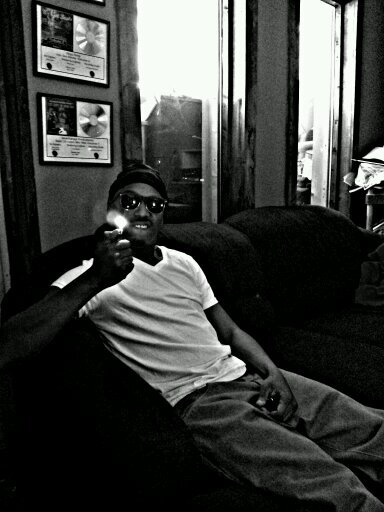 2much4these_hoe's profile picture. ya girl missing?? just known she in good hands like AllState