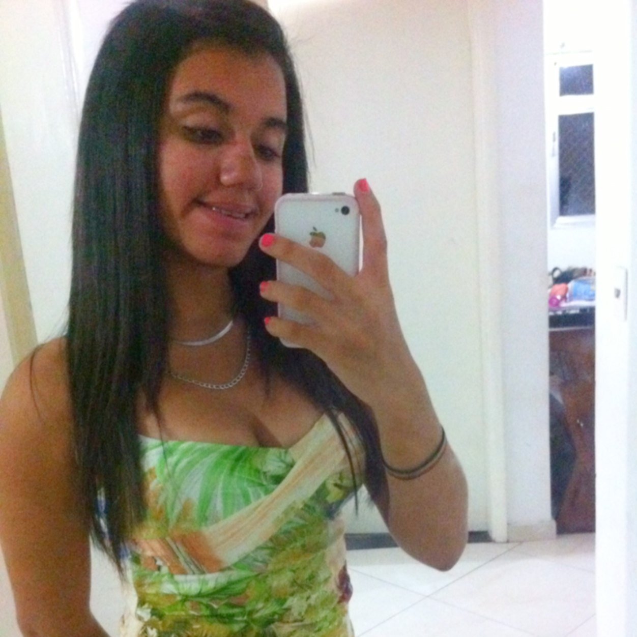 Whats: 954260125