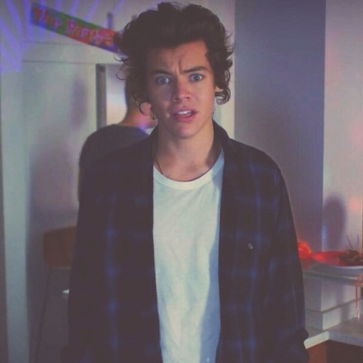 I GAVE YOU A FREE FOLLOW SO PLEASE FOLLOW MY BEST FRIEND @pshnouis IN RETURN SHE HAS LIAM/5