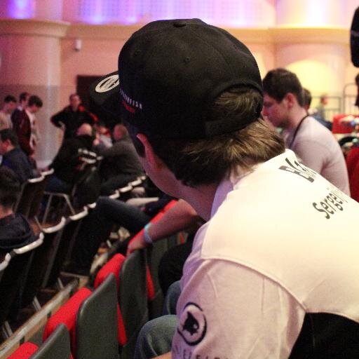 EU Champs 14' | CoD Champs 14' | Duo @dfrnzyy | https://t.co/DBIWnxKg3k