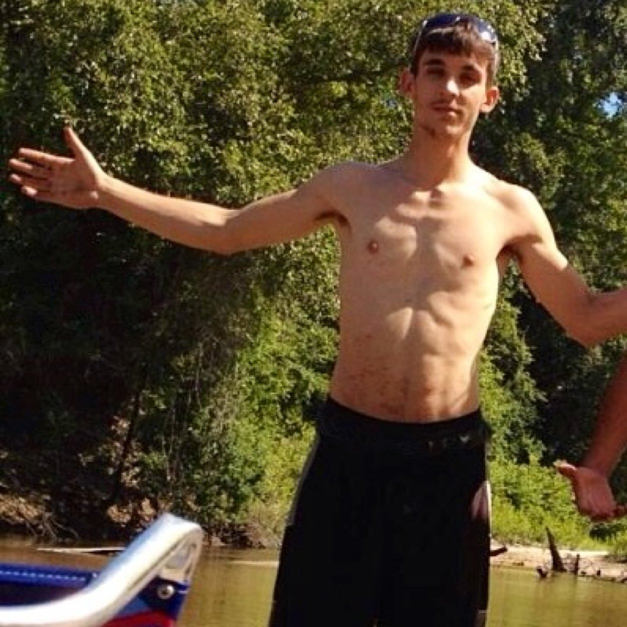 Blake charpentier
20 years young
Instagram: @thekid9801