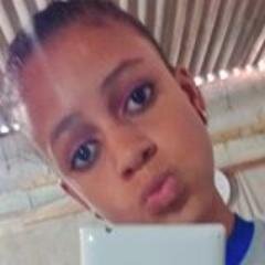Quem me conhece sabe muito bem como eu sou, e pra quem não me conhece  me siga e comesse a conhecer..
