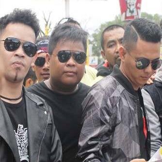 Saya Gammania Sumenep Support to @Gamma1_band @gamma1_heri @gamma1nilam @alunkgamma1 @pandigamma1 @andangamma1 @ManjiGamma1  I PIN 22516698 I 087850000487