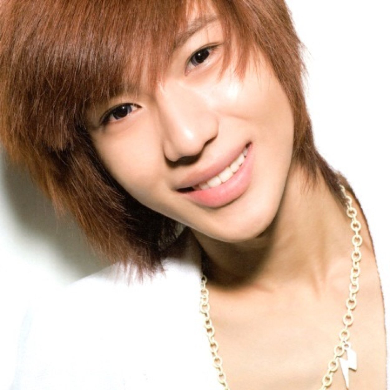 free follow from @jjongkitty