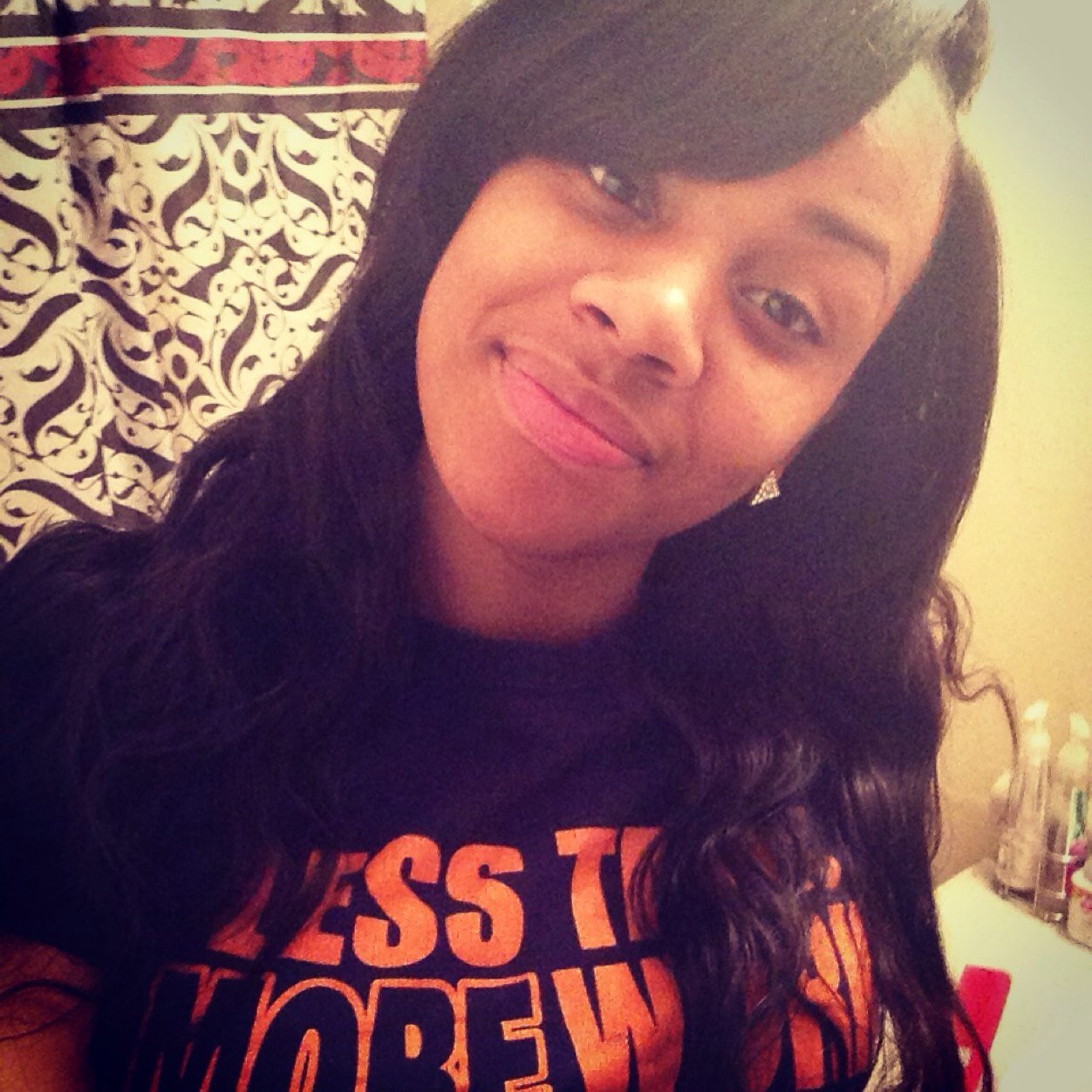 , unique , beautiful , crazy | co15 | follow MY bestfriend , i love this girl @kissMY_tweeto_O . & MY new friend too @2young2beInLOVE ! ( :