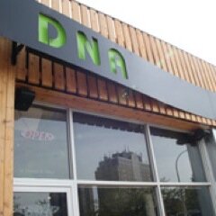 DNASCREENINGINC's profile picture. Custom apparel screen printing. Revolution is just a T-shirt away 
---------------------------------------------------------
↓ Request a quote on our website! ↓