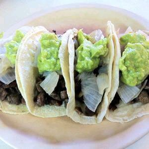 Tacos de carne asada y mas...