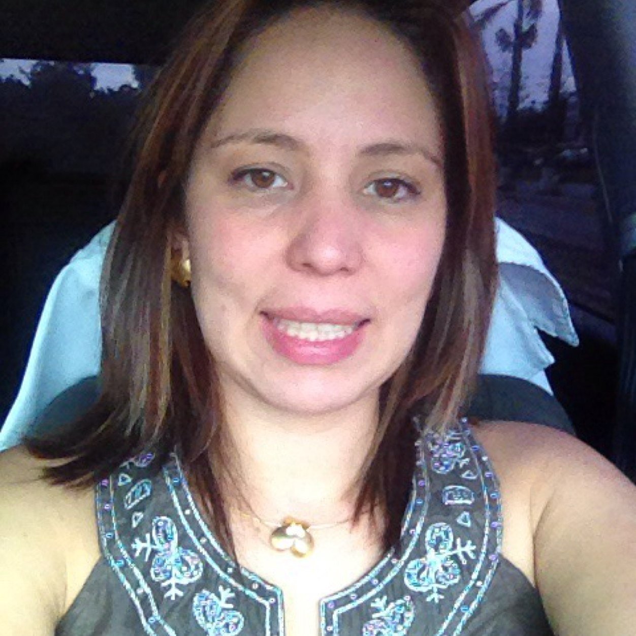 DRAANNAAGUERO's profile picture. Madre de Victoria y Barbara! Mujer Venezolana!! Medico Cirujano Ginecologa Obstetra