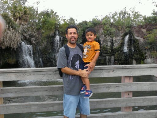 u to play music but i am a full time dad and a good one love my kids
