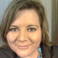Loves Technology, Furniture Rehab, & Thrifting!
