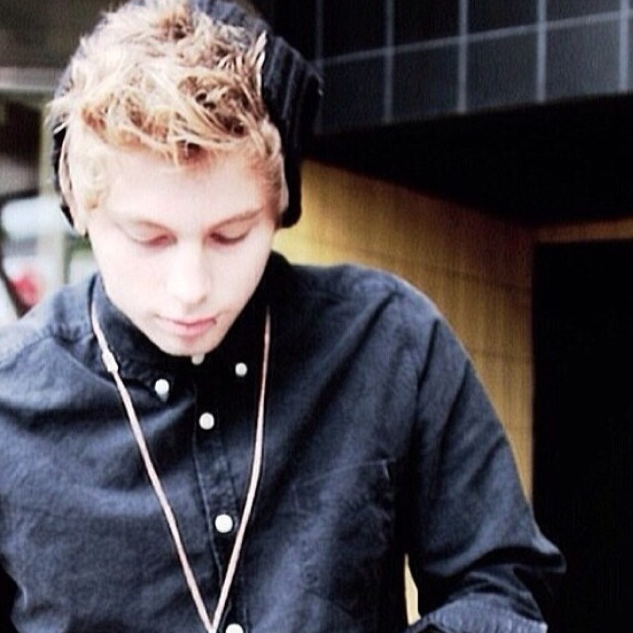 Im really sorry, I was having a wee PLEASE GO FOLLOW @hots4hemmo97 ! ✌️