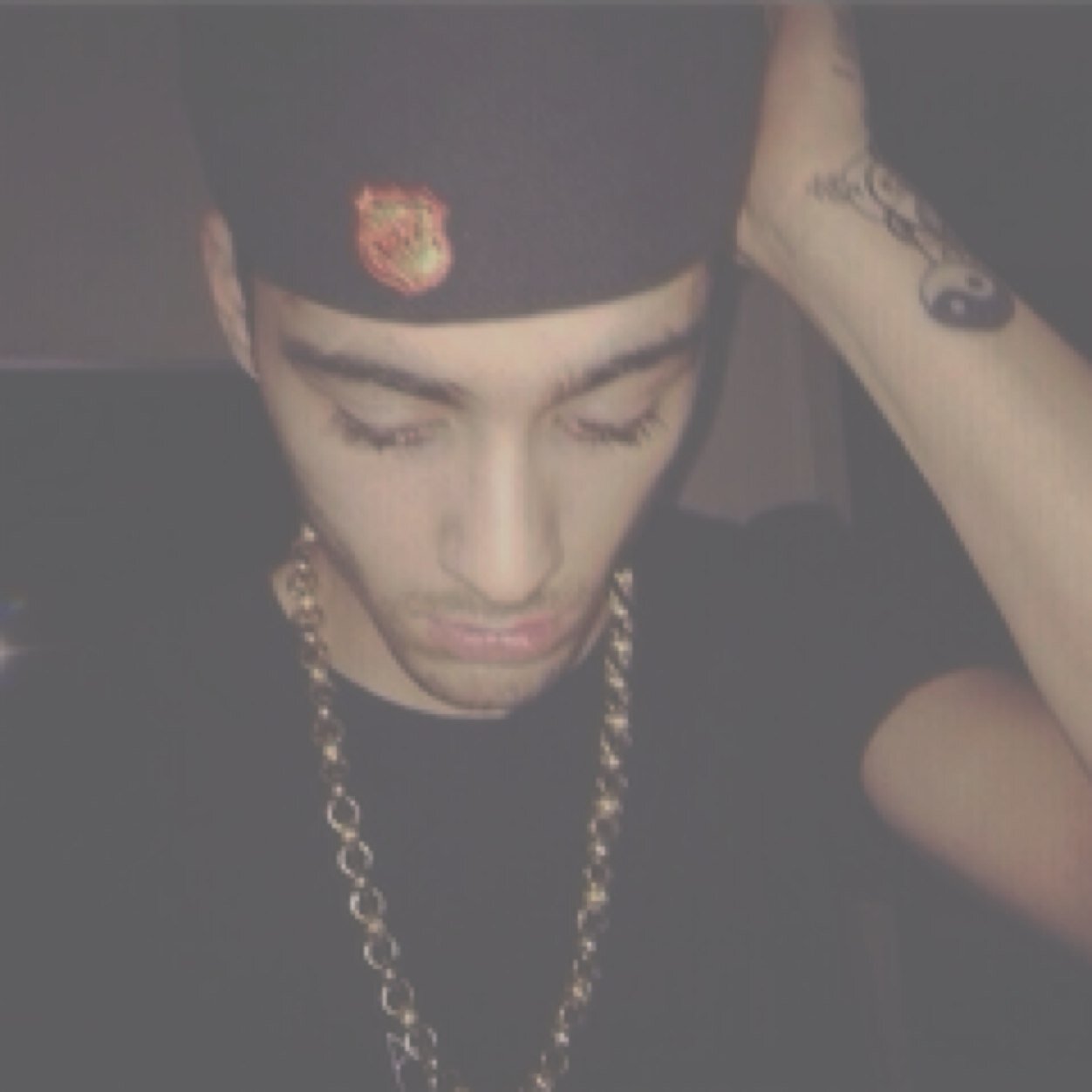 Hello sweetie follow @larrysunlight ily stay fab