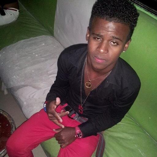 la vida no tiene sentido sin un motivo en que vivir // http://t.co/fr4z4b5kPC soy un ejemplo de superacion.