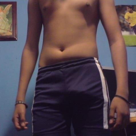 LuisPepeto24's profile picture. 16 años, chidoliro, bisexual machin =P Busco de mi edad de preferencia... =)