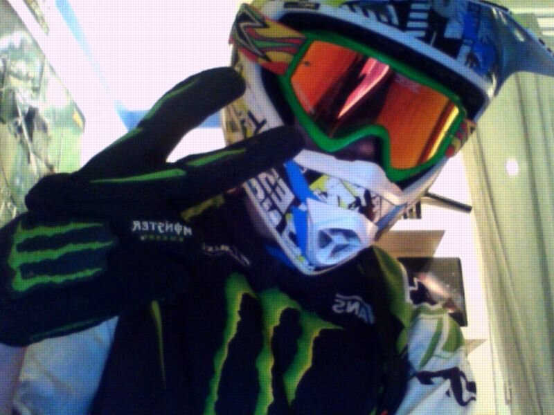 amateur de freestyle motocross et de dirt bike :)
