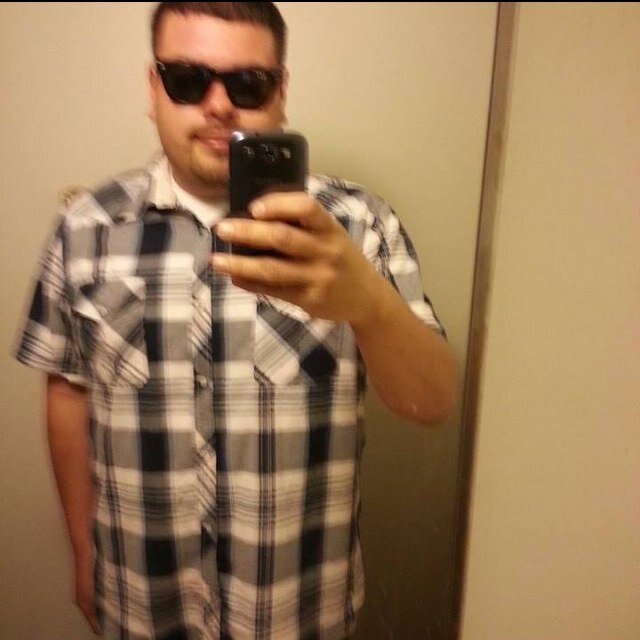 johnnyblaze310's profile picture. looking for my mermaid