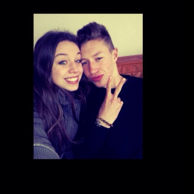 -MARRiED W/ JULIA ♥