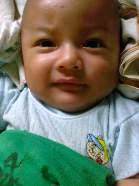 Lulus Akbid Tunas Harapan Bangsa '10, menikah 301212, BabyBoy 171113.