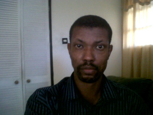 I'm a single guy. Like movies especially action and scifi, video games and hanging with friends. Work in a supermarket.