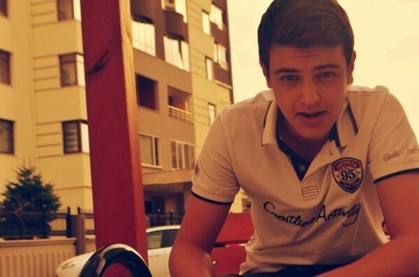 tivitiruzmani23's profile picture. 