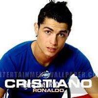 momenronaldo297's profile picture. 