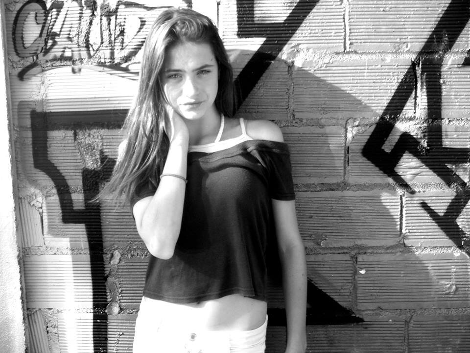 Me llamo Carlota Gonzalez. Sígueme y te sigo! :)