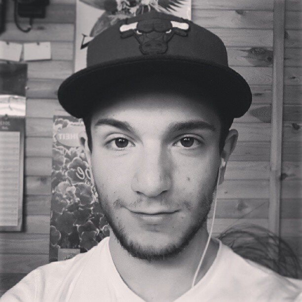 Deutscher Gamer und Internet-Liebhaber.