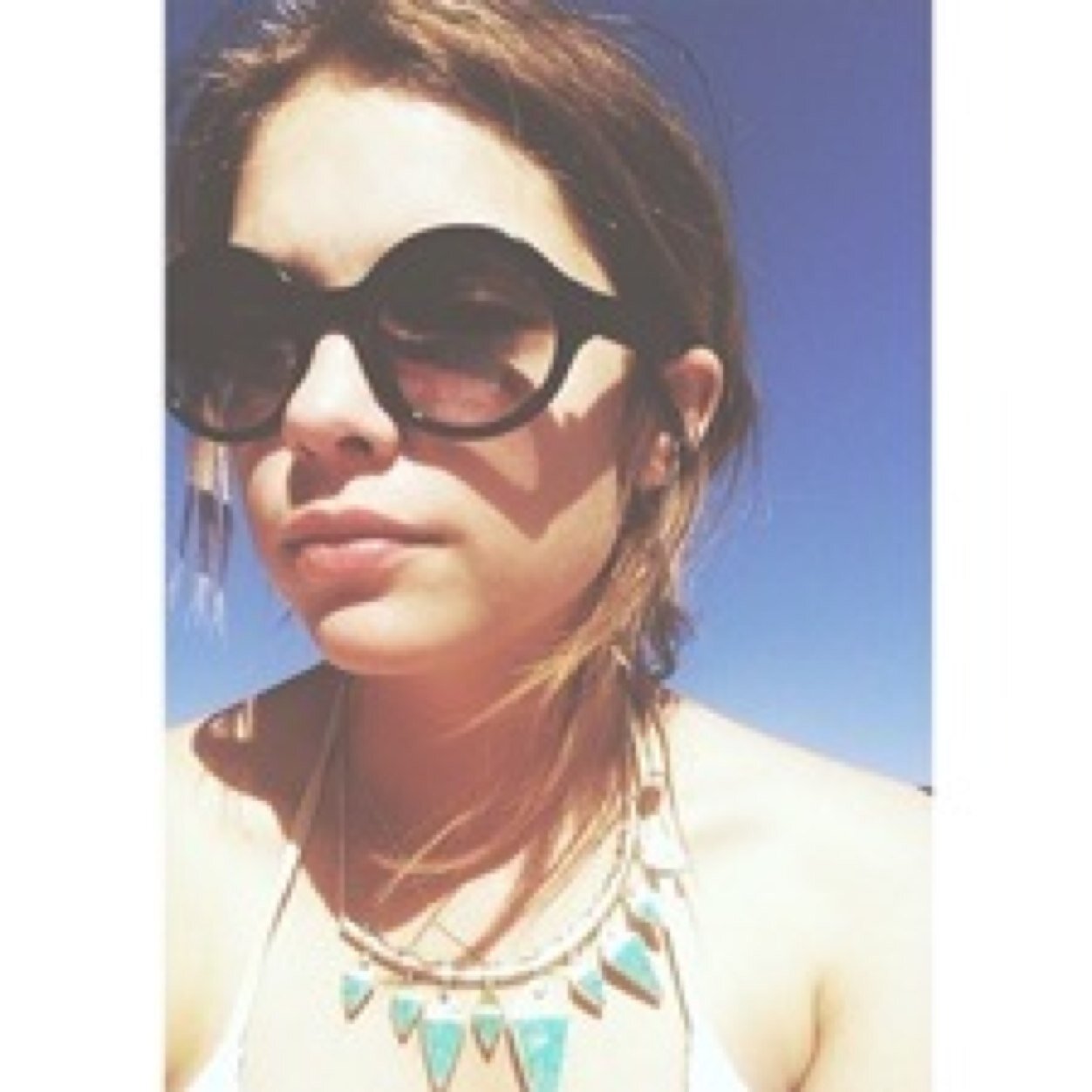 Ta nouvelle source sur Ashley Victoria Benson. Goal | 100 followers.