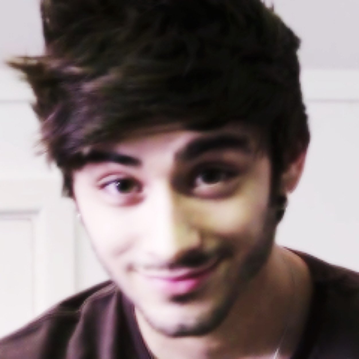 ask for a follow back on @raybanzouis