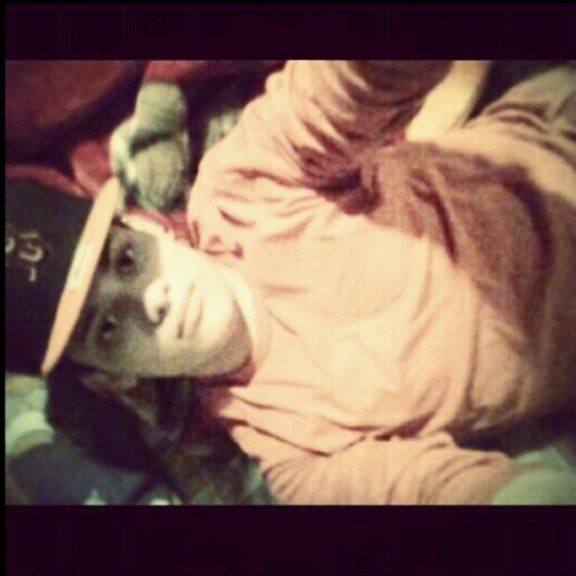 Sigueme y te sigo xD ...! I like to skate xD ...!  skillet 3 ........!