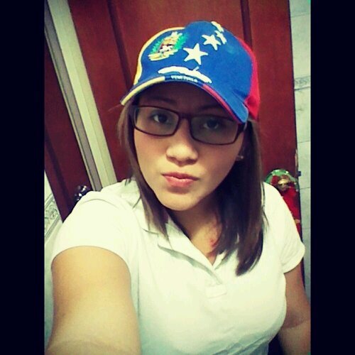 21. Estudiante universitaria de administración... Adoro la música de Lady Antebellum.