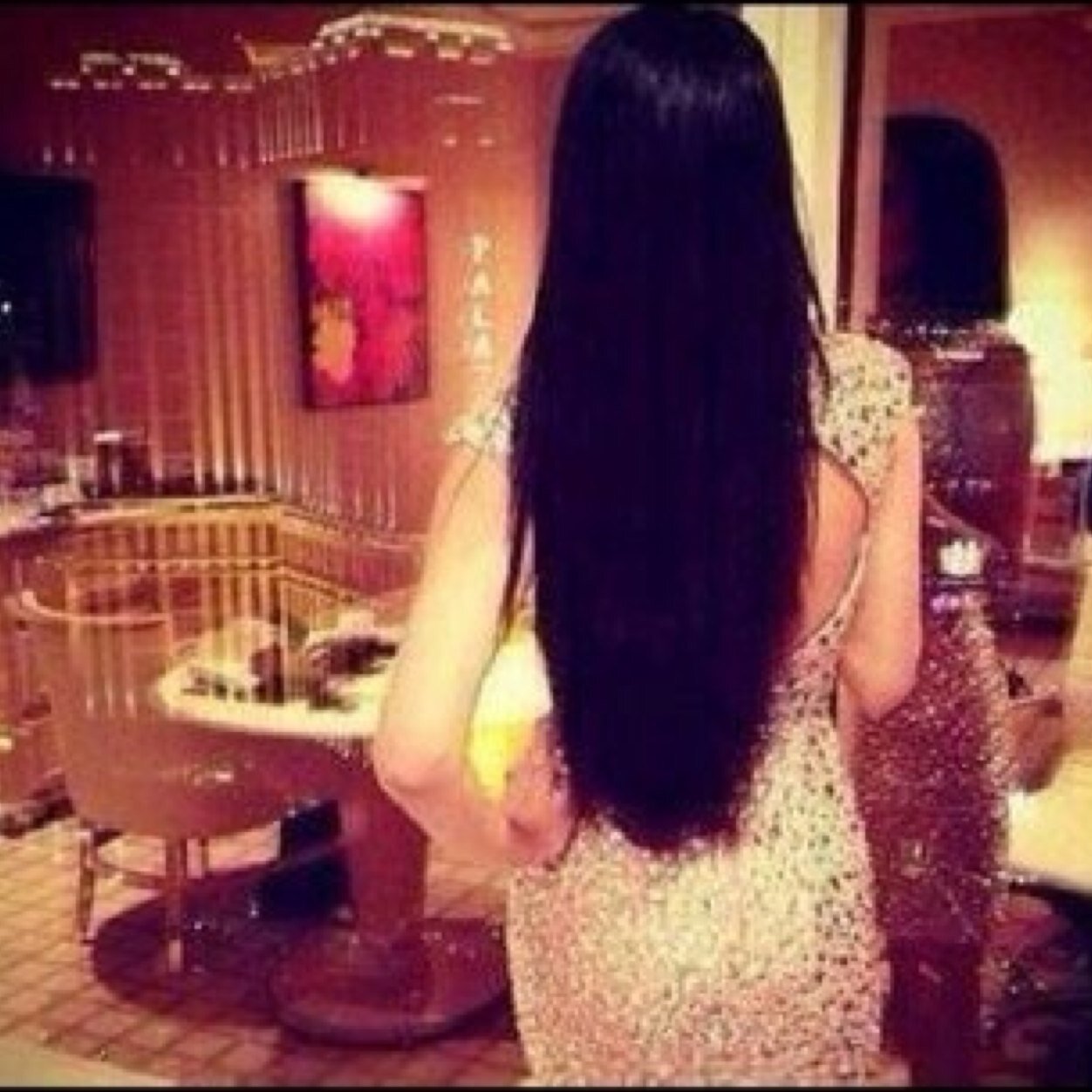 س اكتفِي بہ حتى في غيابه ۆلن اهدي قلبي لَ آحد غيرهہ ♥