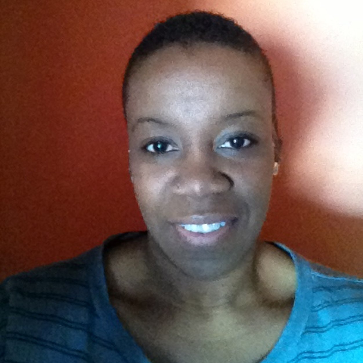 divajewels's profile picture. Fantastic and Excited Fashion Advisor