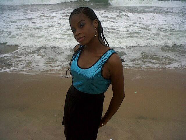 Consistent,Persistent...Writer..ScienctificResearcher..Masseuse.. Pls tweet@me if u are in dire need of professional massage.My Service is STRICTLY MASSAGE!!!