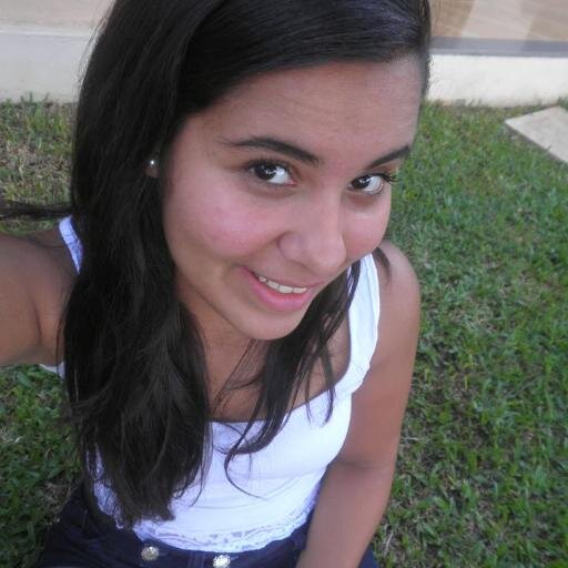 Ela é da night, praia, rap, sabe viver  ♡