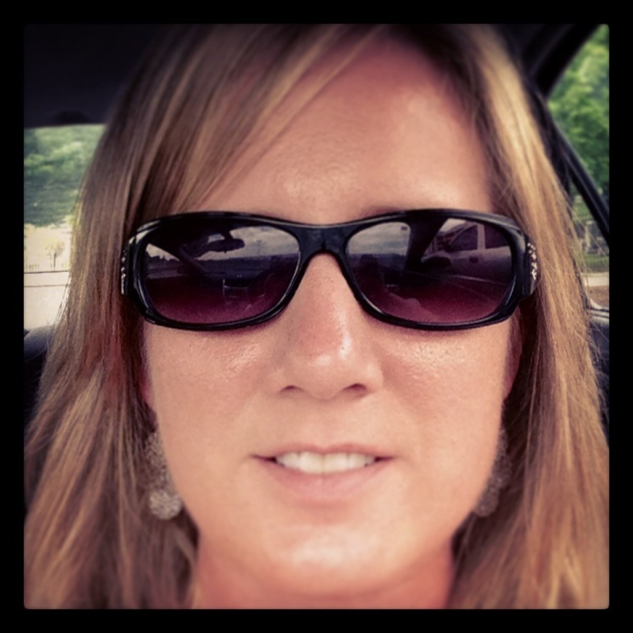 KT_Knisely Profile Picture
