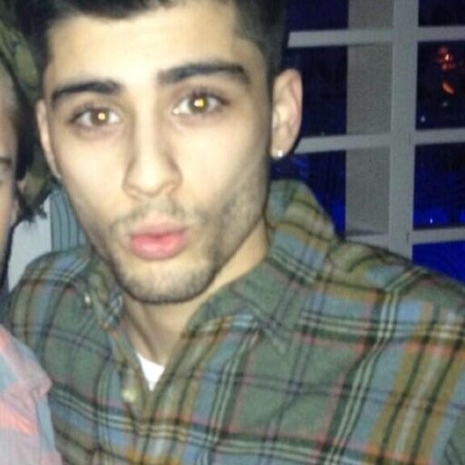 ask for a follow back on @raybanzouis