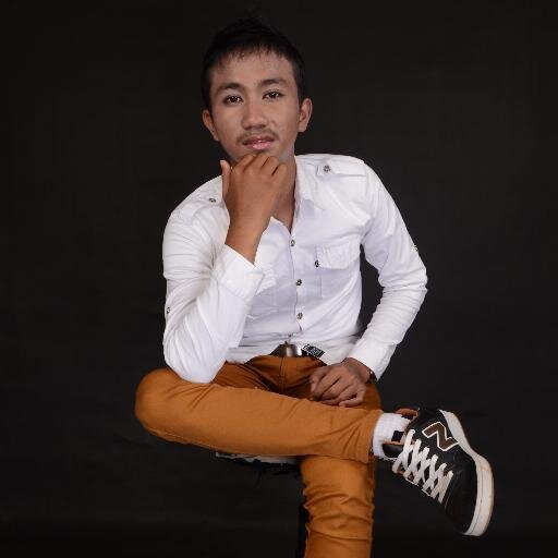 Broadcasting,Creative and FutsalPlayer on RAPUNZEL's Team |Manjadda Wajjada :) 07.03.2014 :*  Anggi Nana Nursila