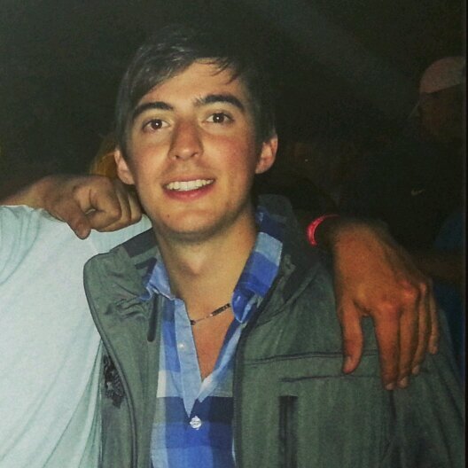 Estudiante de sistemas, amante del futbol, e hincha del mas grande ♥