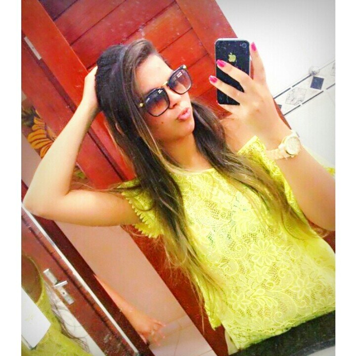 A única verdade é que vivo. Sinceramente, eu vivo. Quem sou ? Bem, isso já é demais.  Instagram - _limaericarla Wpp - 98176590