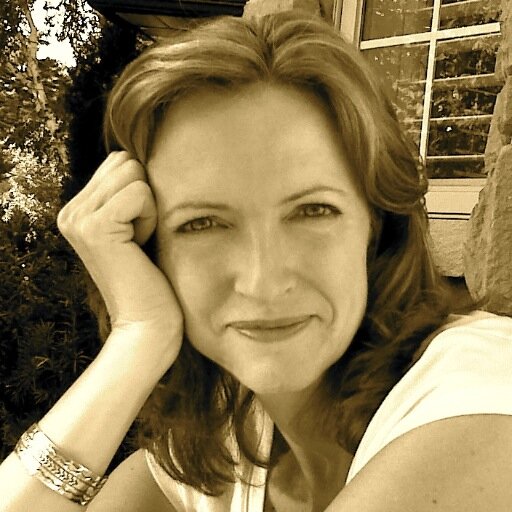 I'm a Psychotherapist & Career Counsellor working with others in their quest for good mental health, happy and productive work, and overall well-being