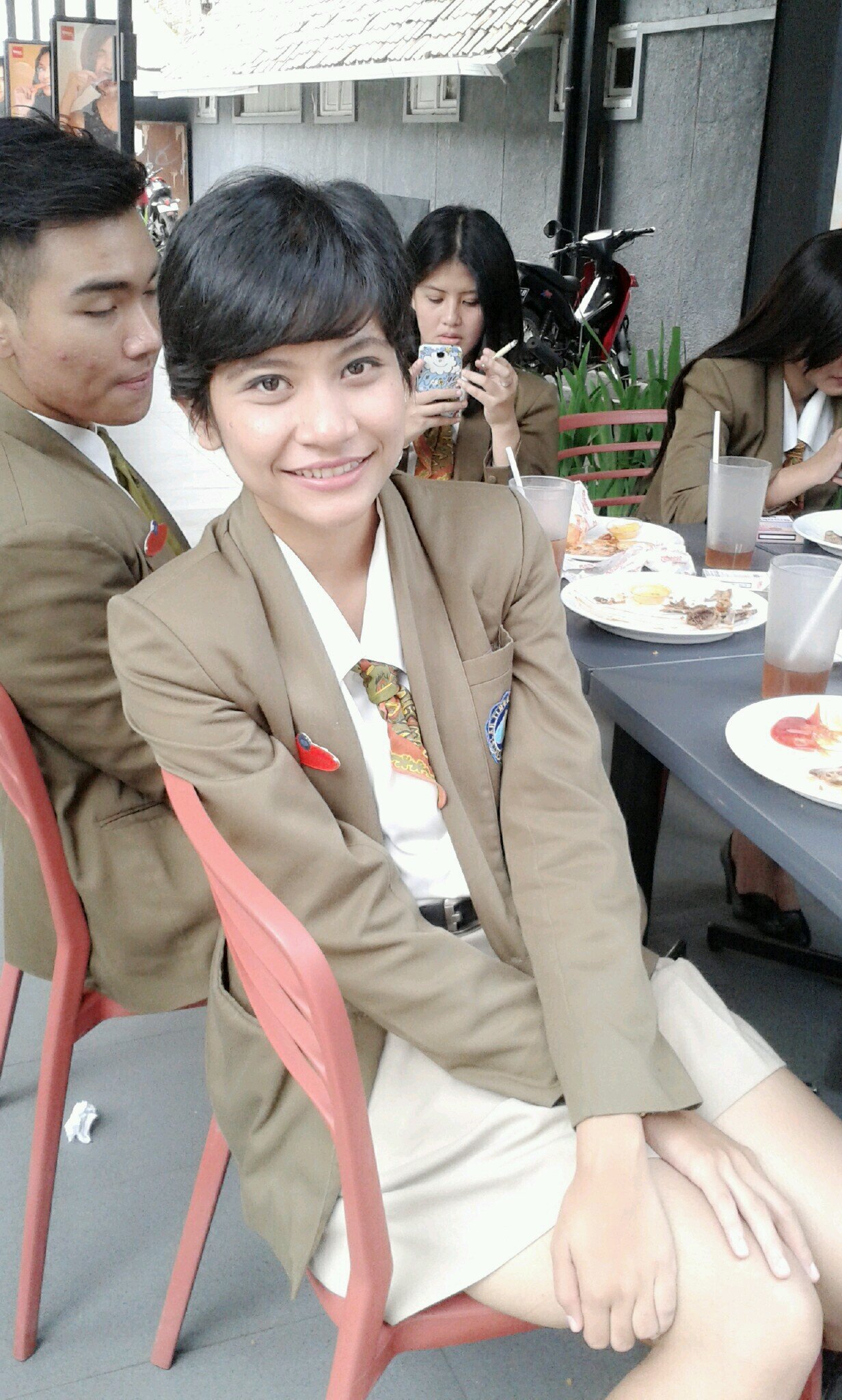 @alvindjohary's contact : line: t.andini.p