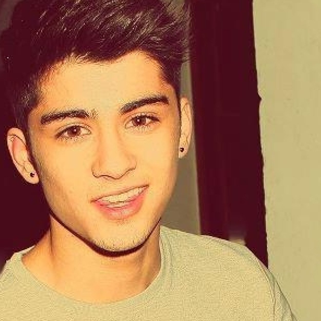 I LOVE ONE DIRECTION. 'ULTIMATE DIRECTIONER' Dreams don't work unless you do.