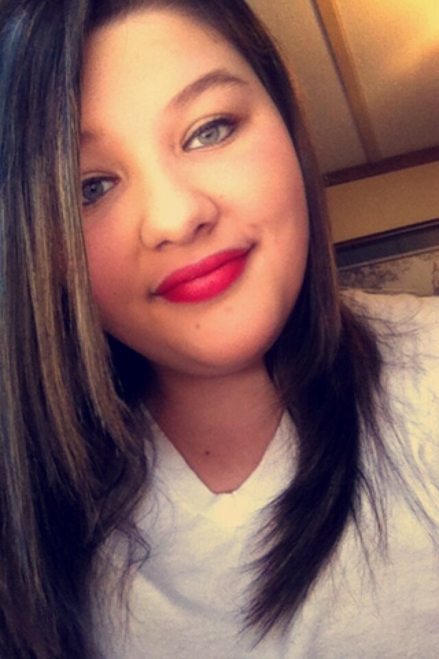 rhoslyn1121's profile picture. follow me and ill follow you back!Also a 1D fan!!