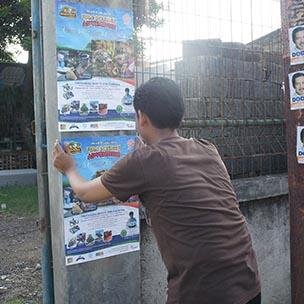 Kami sebagai relawan siap menerima jasa pemasangan poster di wilayah Jakarta, Bogor, Tangerang, Depok, Bekasi. Tlp. 089625418425