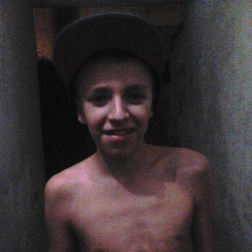 Soy de chaca me gusta el futbol y las chicas ah JJAJAJ