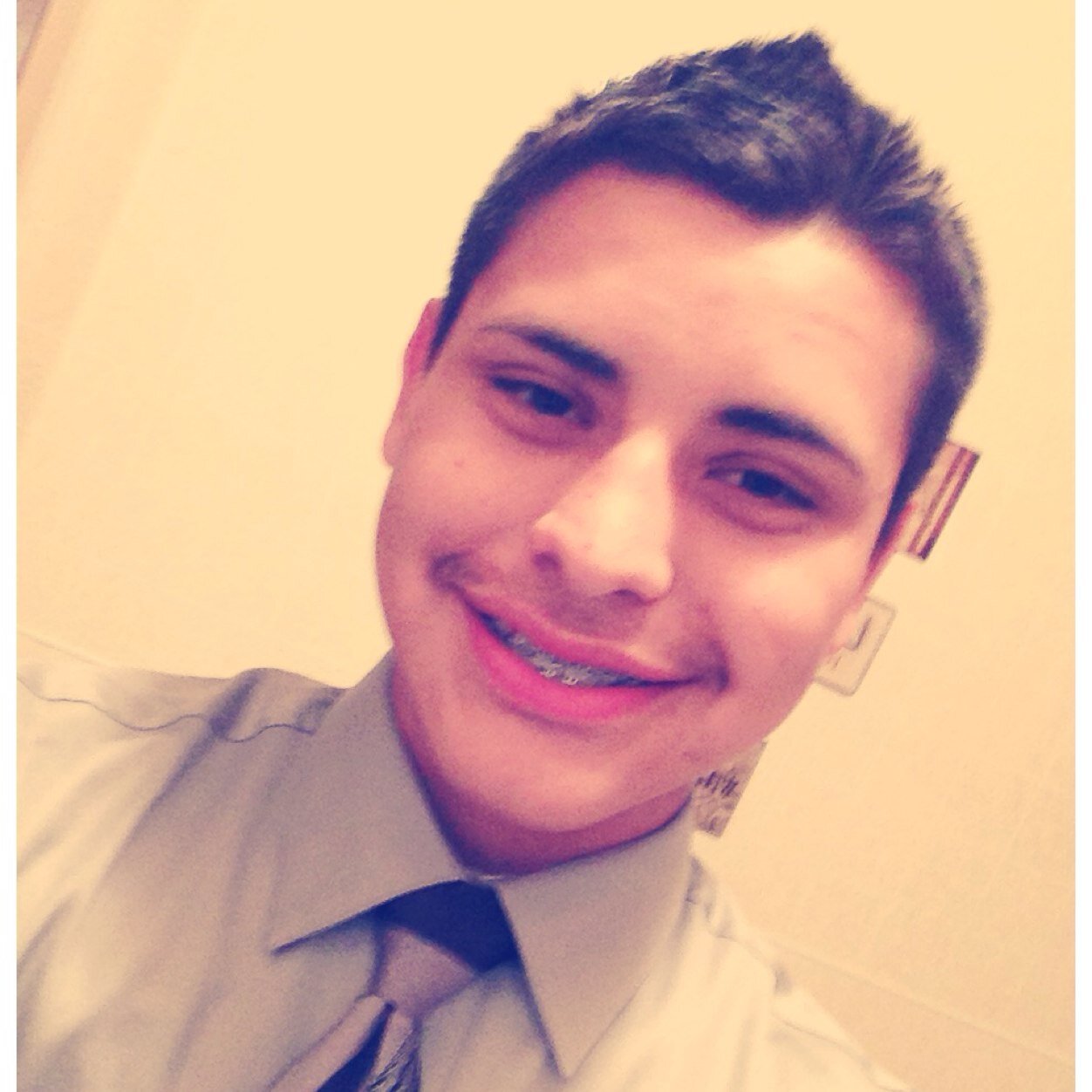 Amador52810491's profile picture. Im a sophmore # 10 I am 16 And hmu!!