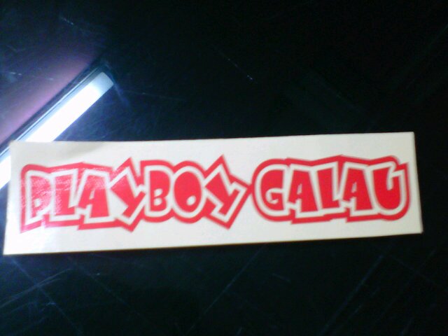W playboy bukan sembarang playboy ,w playboy yg disukai setiap wanita (y)