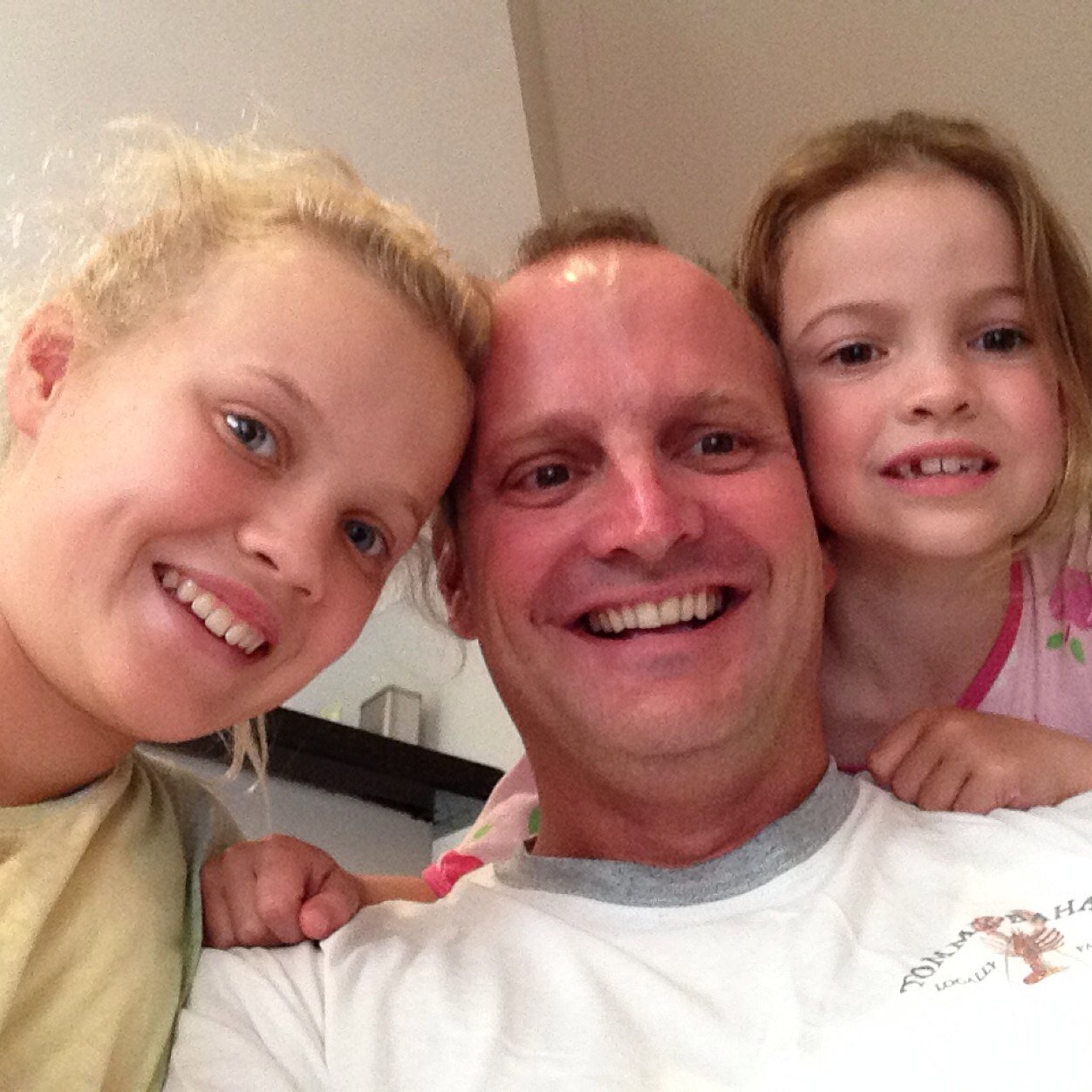 Father of 3 daughters. Passionate about family, work and sport. Loves the beach. CFO at Genesis Minerals (ASX:GMD).